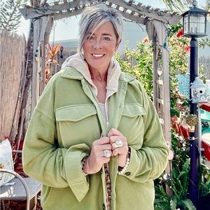 Green fleece button down front chest pocket long sleeve shacket